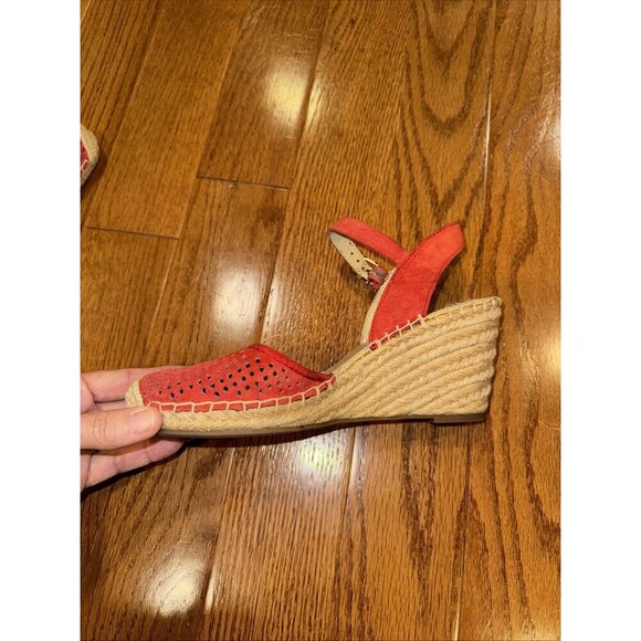 FRANCO SARTO Coral Red Suede Wedge Sandal Size 8M *Excellent Condition - Picture 4 of 9